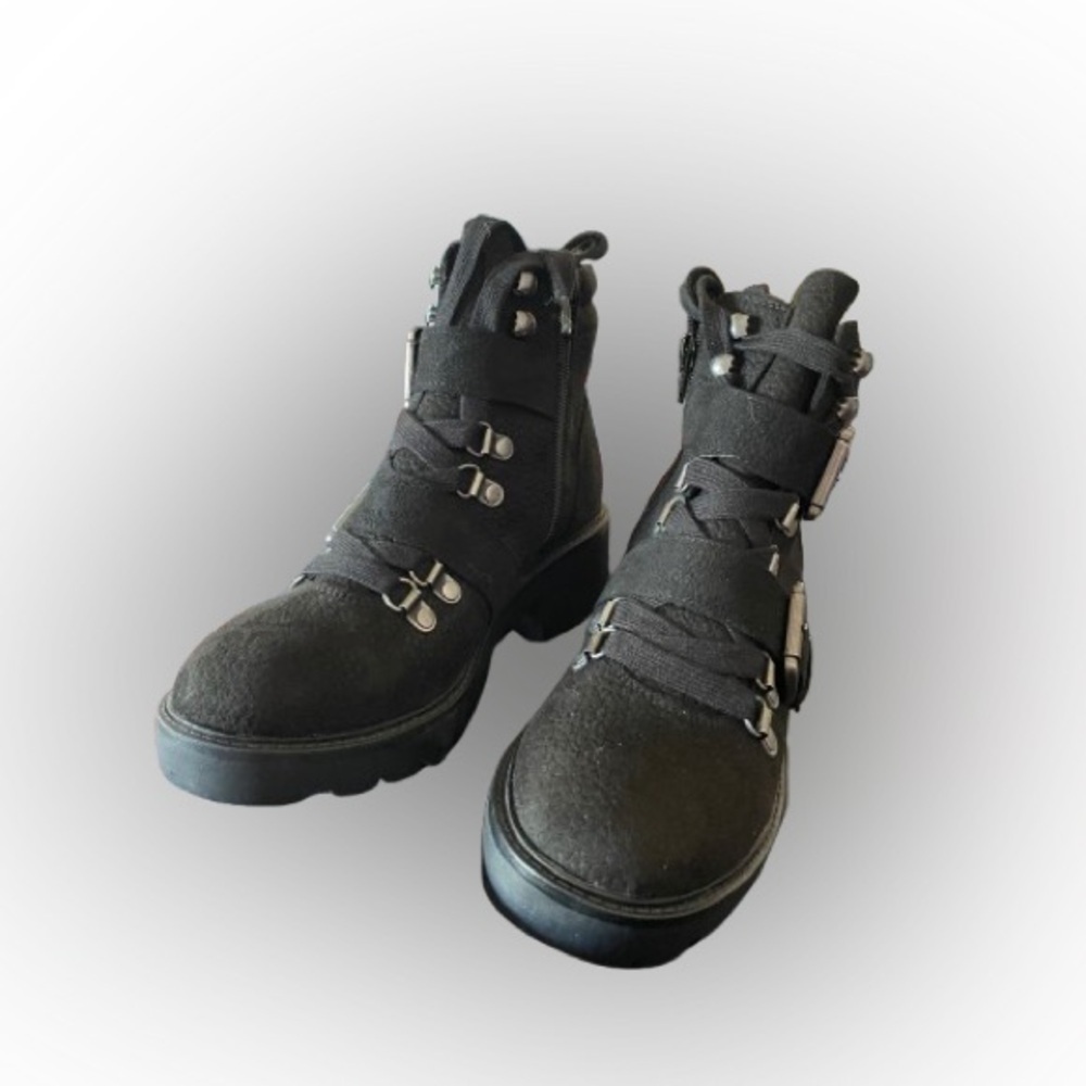 Winter boots, White Mountain, size 6! Brand new!​​​​